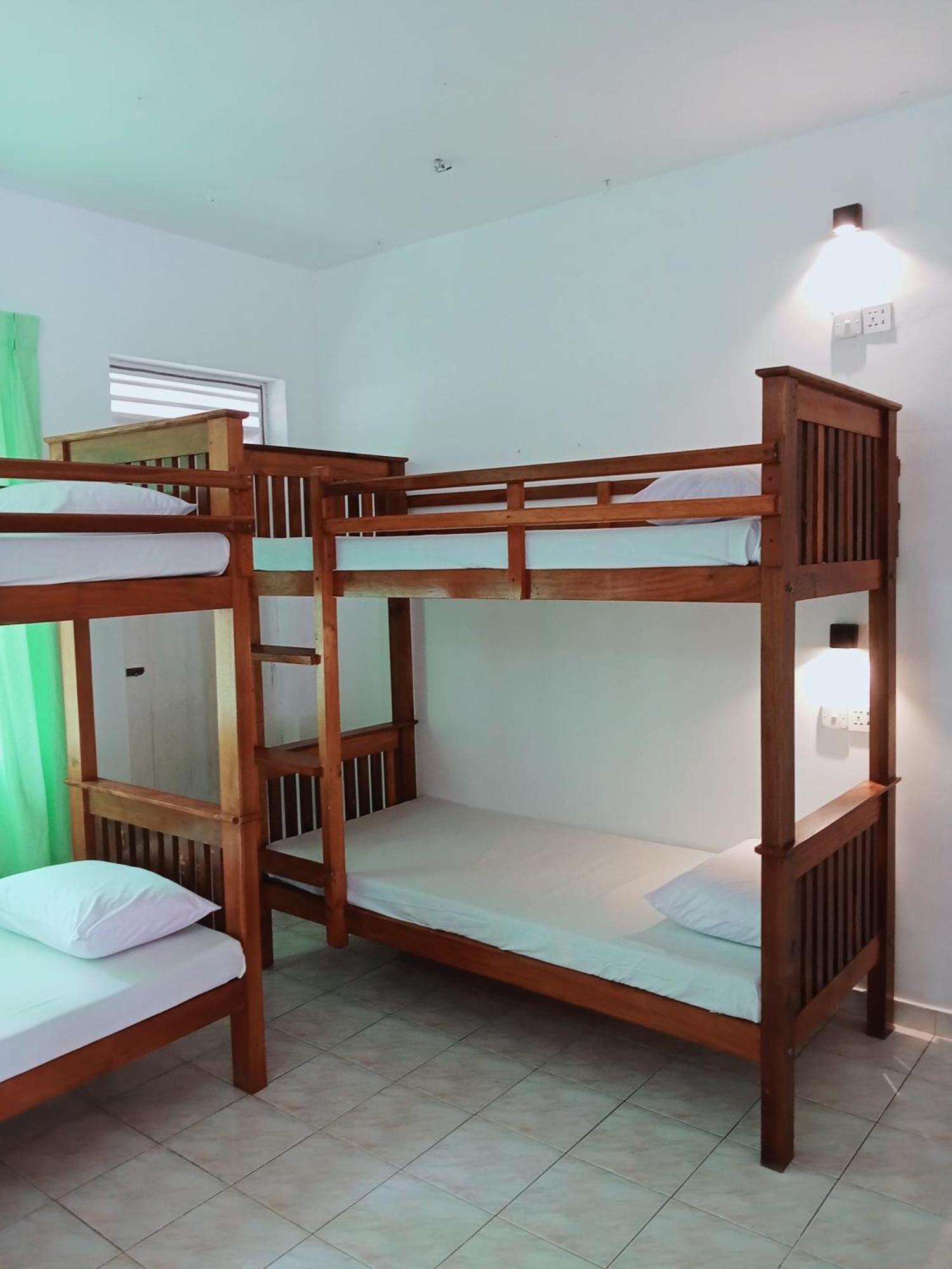 Sihara Rooms & Hostel Matara Luaran gambar