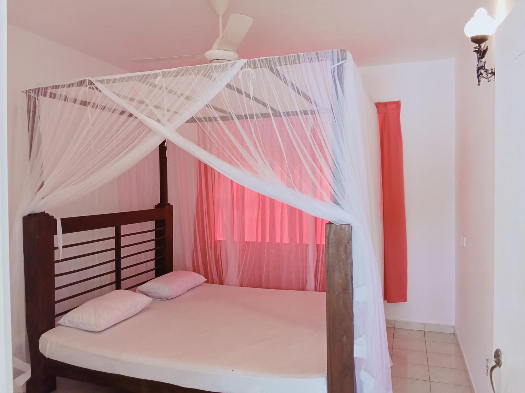 Sihara Rooms & Hostel Matara Luaran gambar
